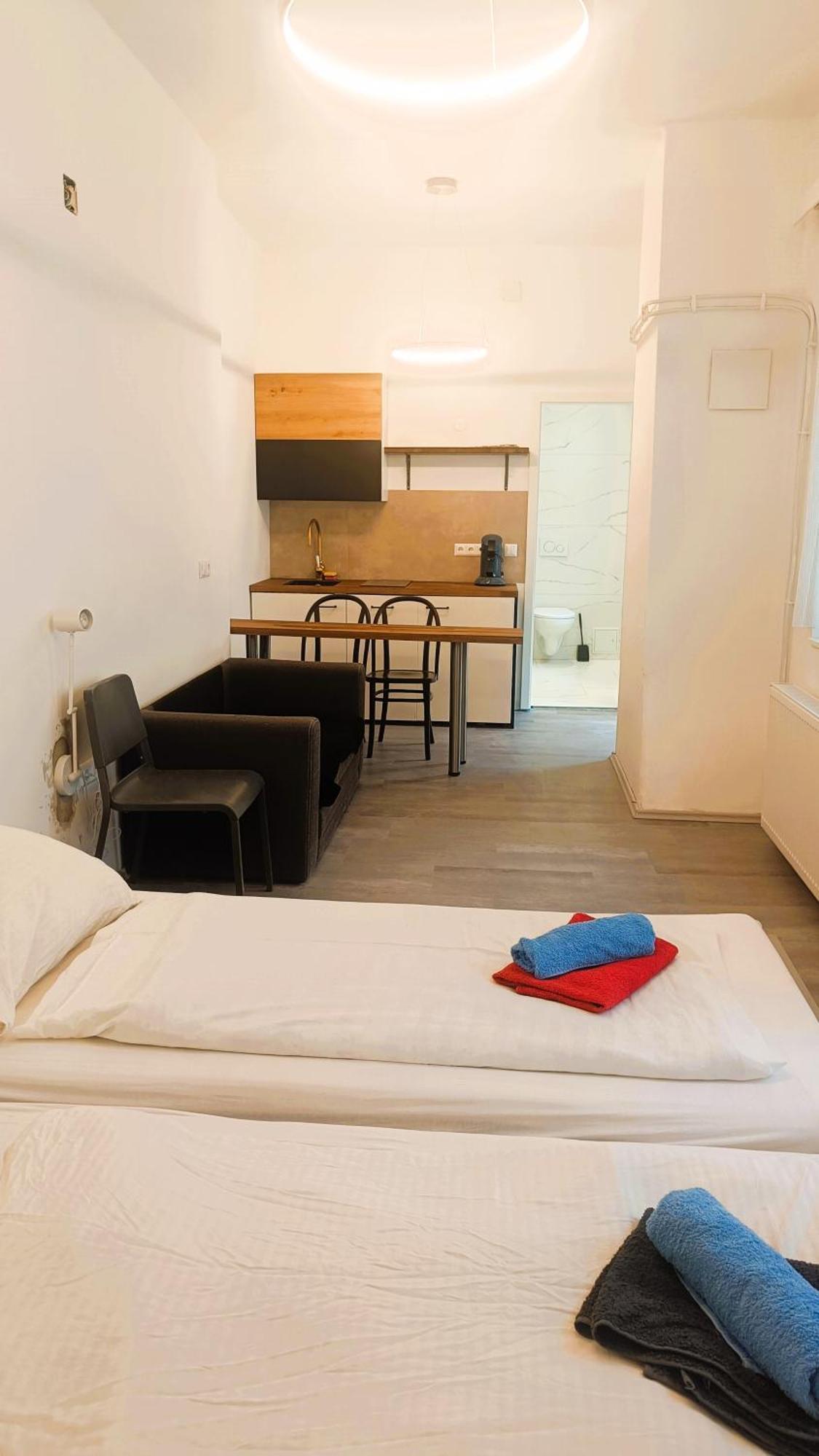 Townhouse Citycenter Клагенфурте Экстерьер фото