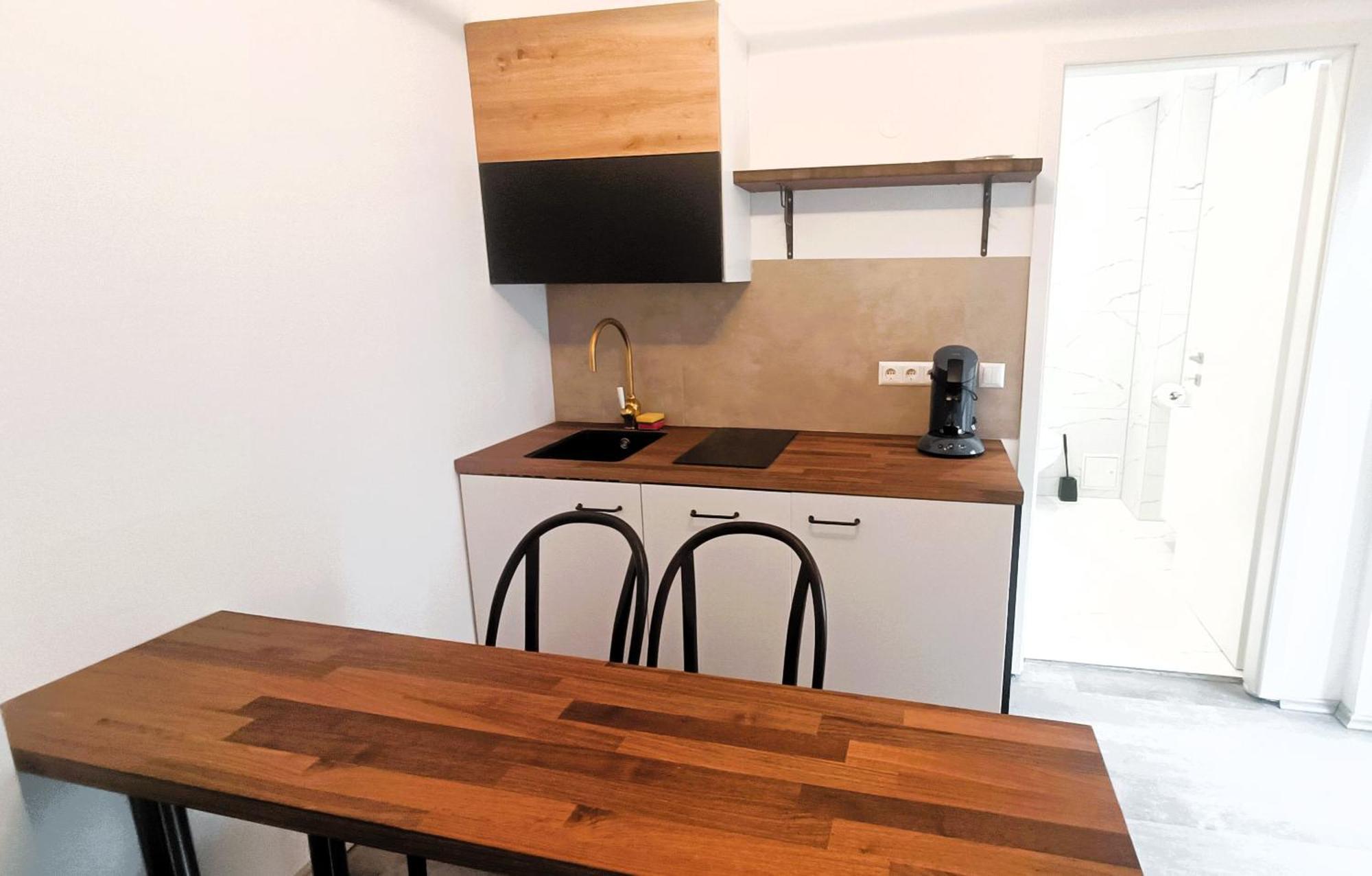Townhouse Citycenter Клагенфурте Экстерьер фото